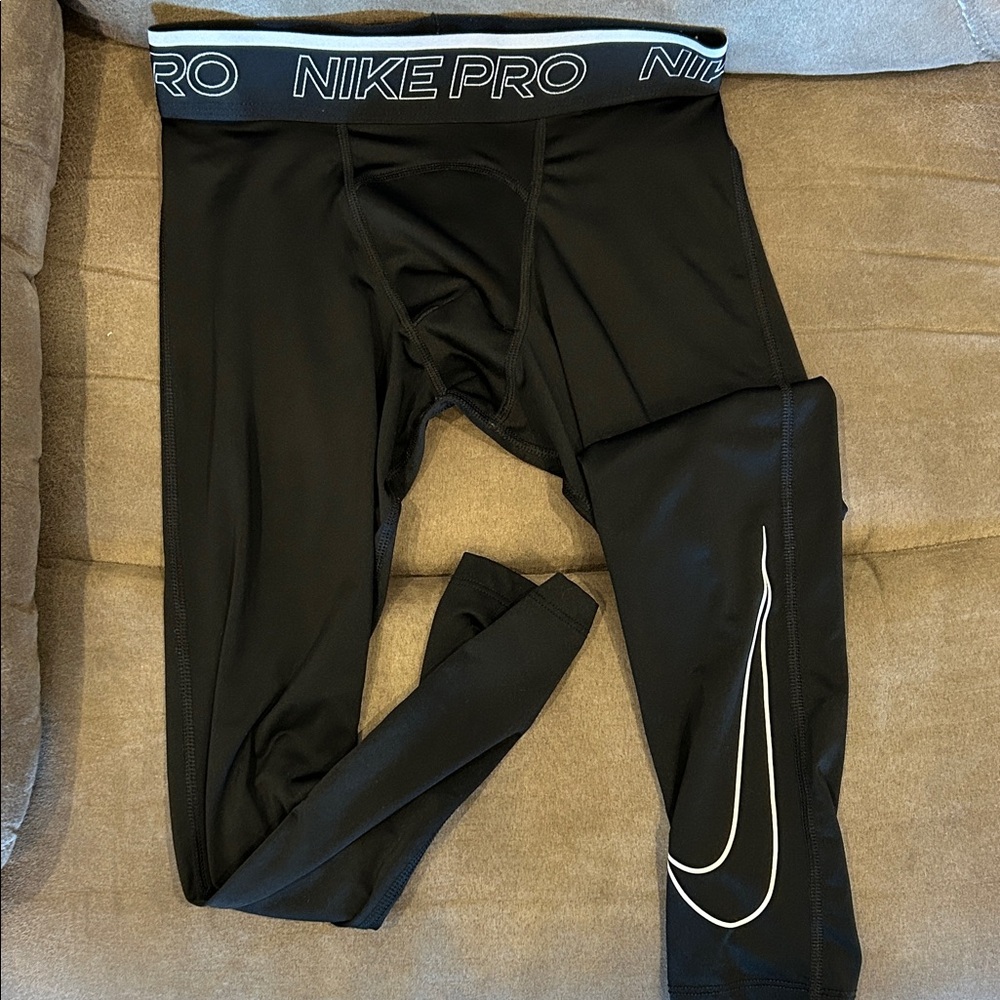 Nike Pro men’s  Black Leggings with White Accents